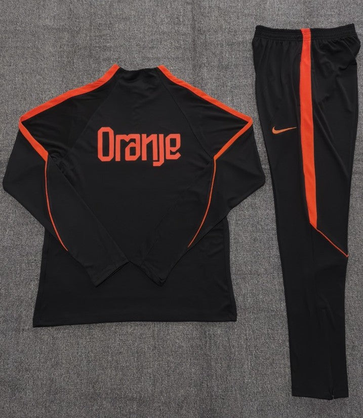 Nederland Half-Pull Trainingspak 'Zwart' 2026 - KINDEREN