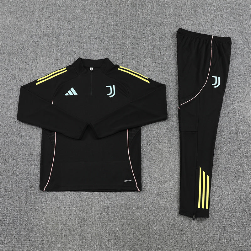 Juventus Half-Pull Trainingspak 'Zwart' 25/26 - VOLWASSENEN