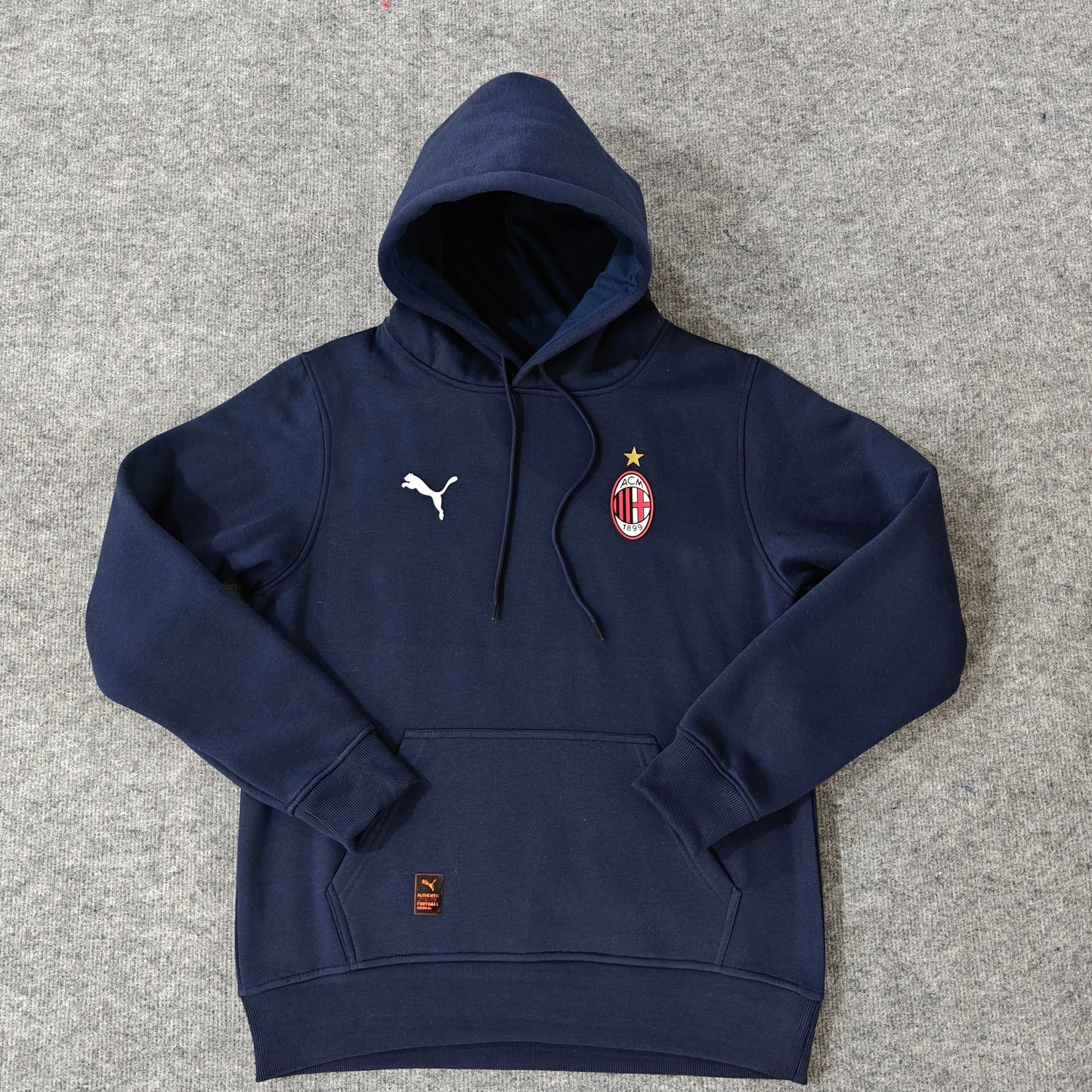 AC Milan Premium Fleece Hoodie - VOLWASSENEN