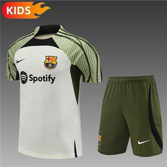 Barcelona Trainingskit 'Beige-Groen' 24/25 - KINDEREN