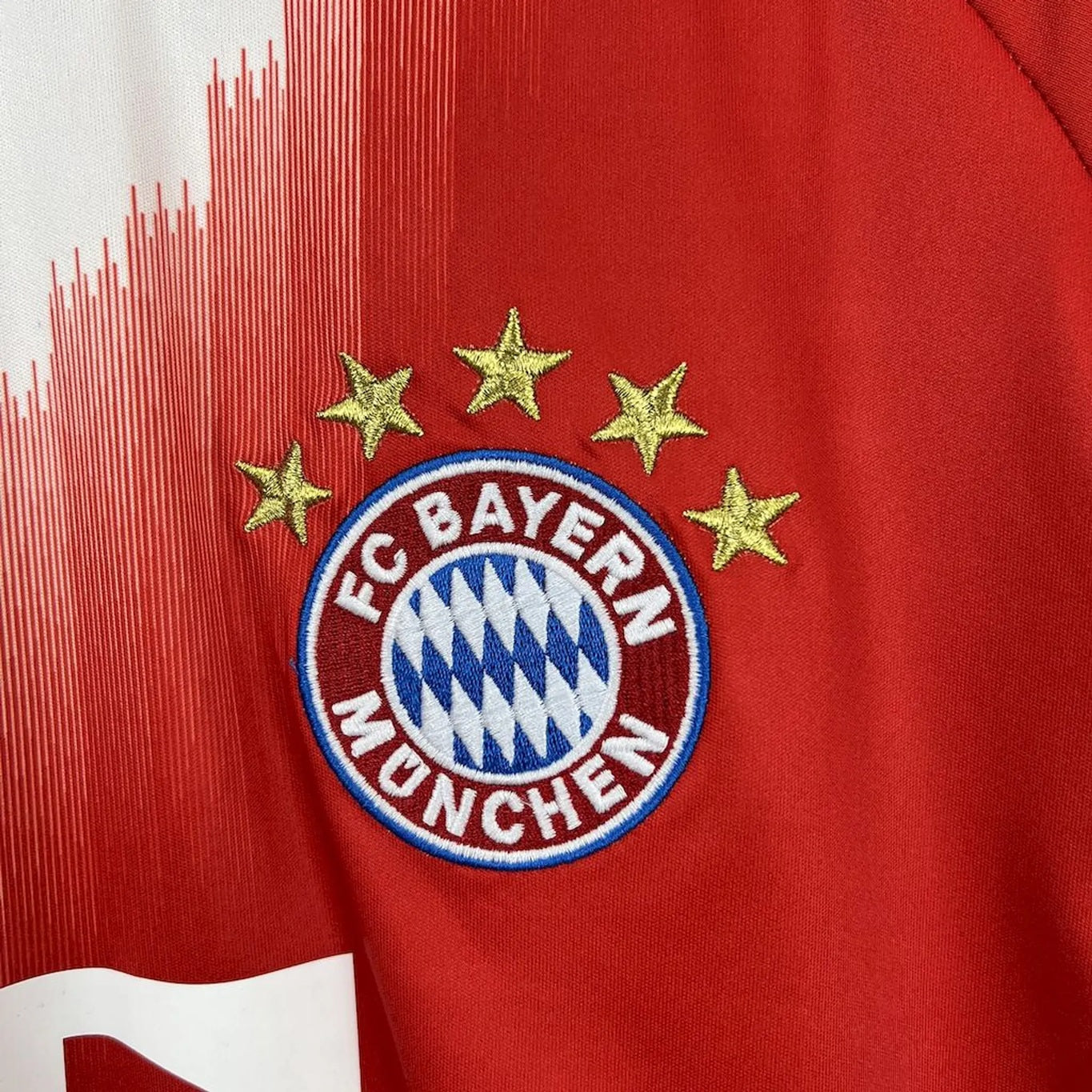 Bayern München 'Thuis' Voetbalshirt 25/26 - VOLWASSENEN