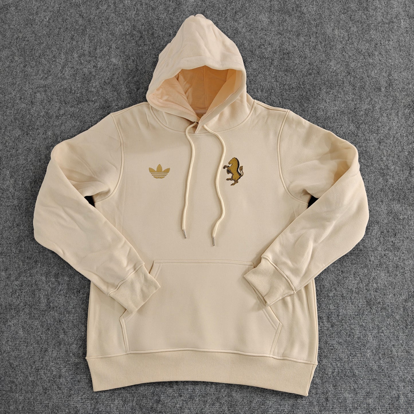 Juventus Premium Fleece Hoodie - VOLWASSENEN