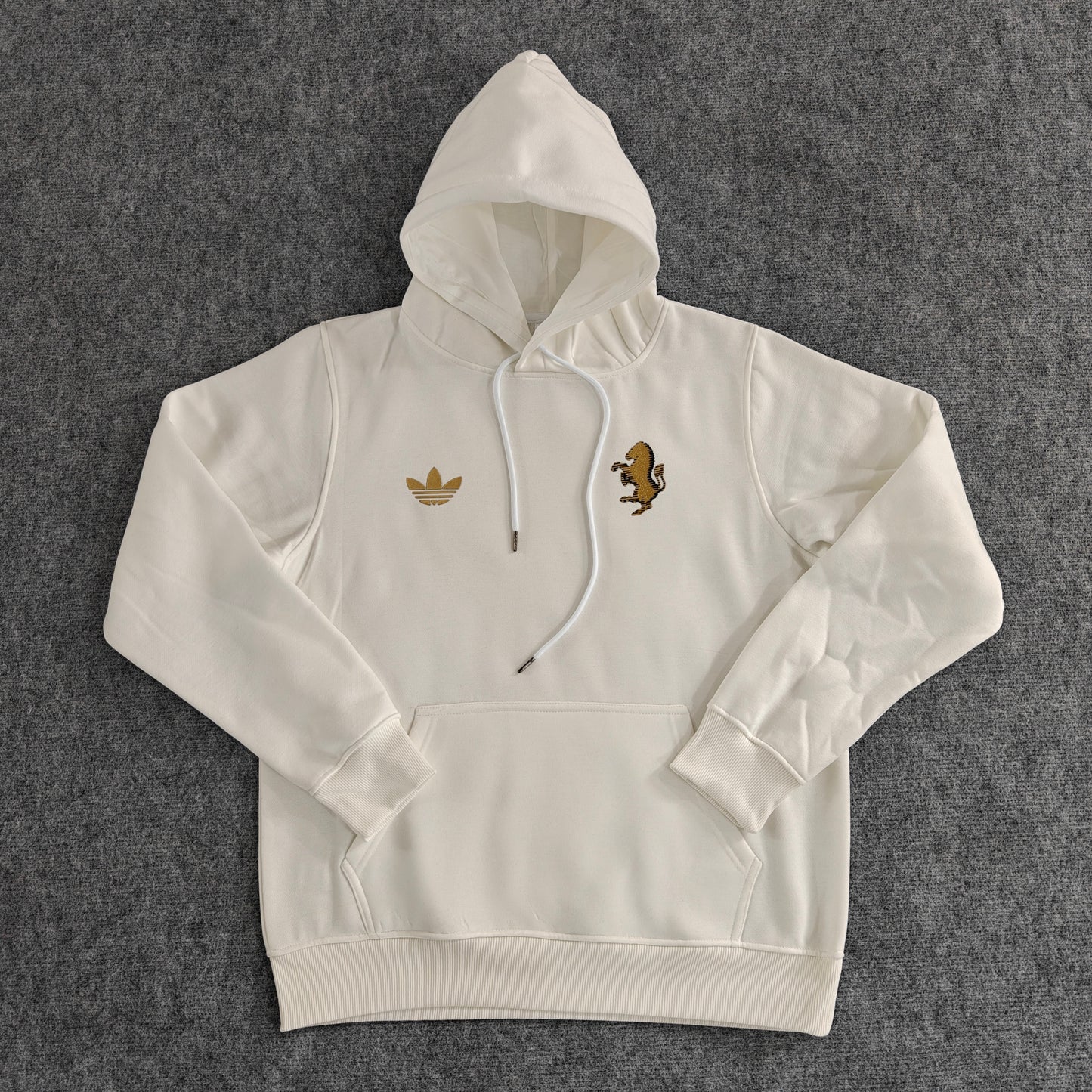 Juventus Premium Fleece Hoodie - VOLWASSENEN