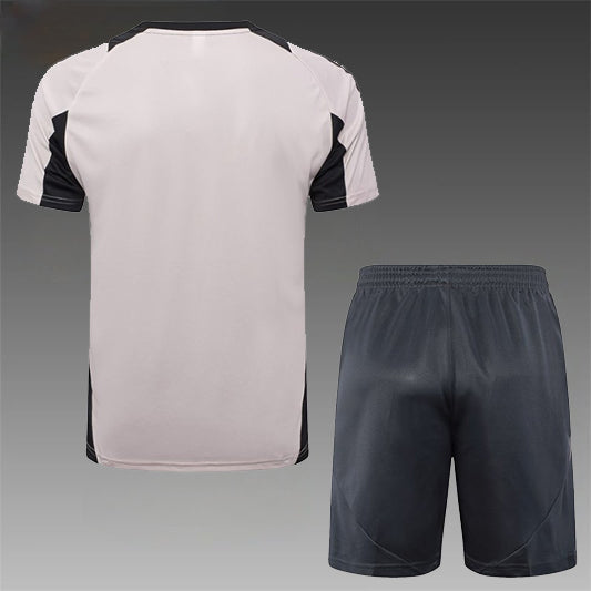 Real Madrid Trainingskit 'Beige-Grijs' 25/26 - VOLWASSENEN