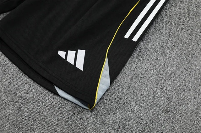 Real Madrid Trainingskit 'Wit' 25/26 - VOLWASSENEN