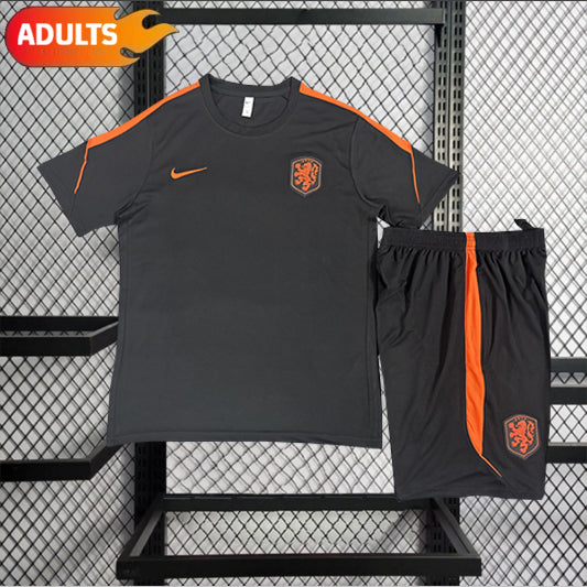 Nederland Trainingskit 'Zwart' 26/27 - VOLWASSENEN