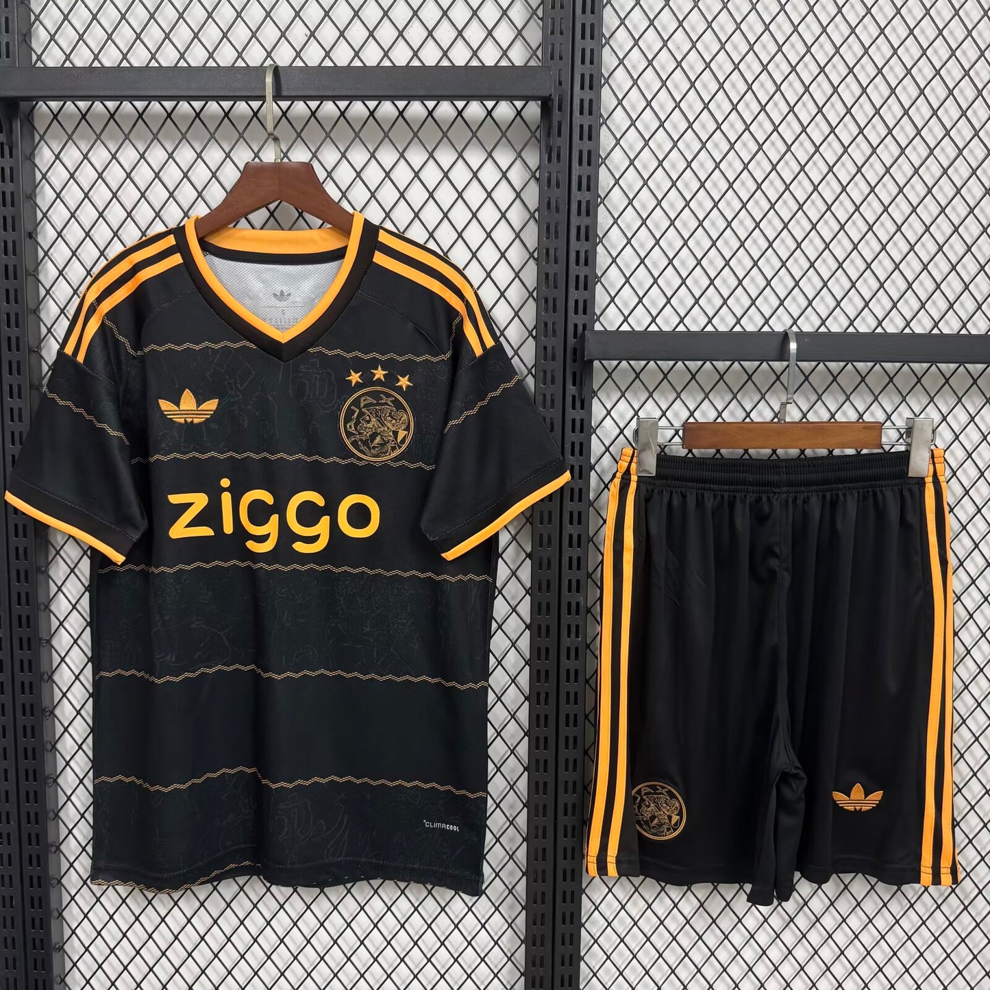 Ajax 'Uit' Voetbalshirt 26/27 - VOLWASSENEN