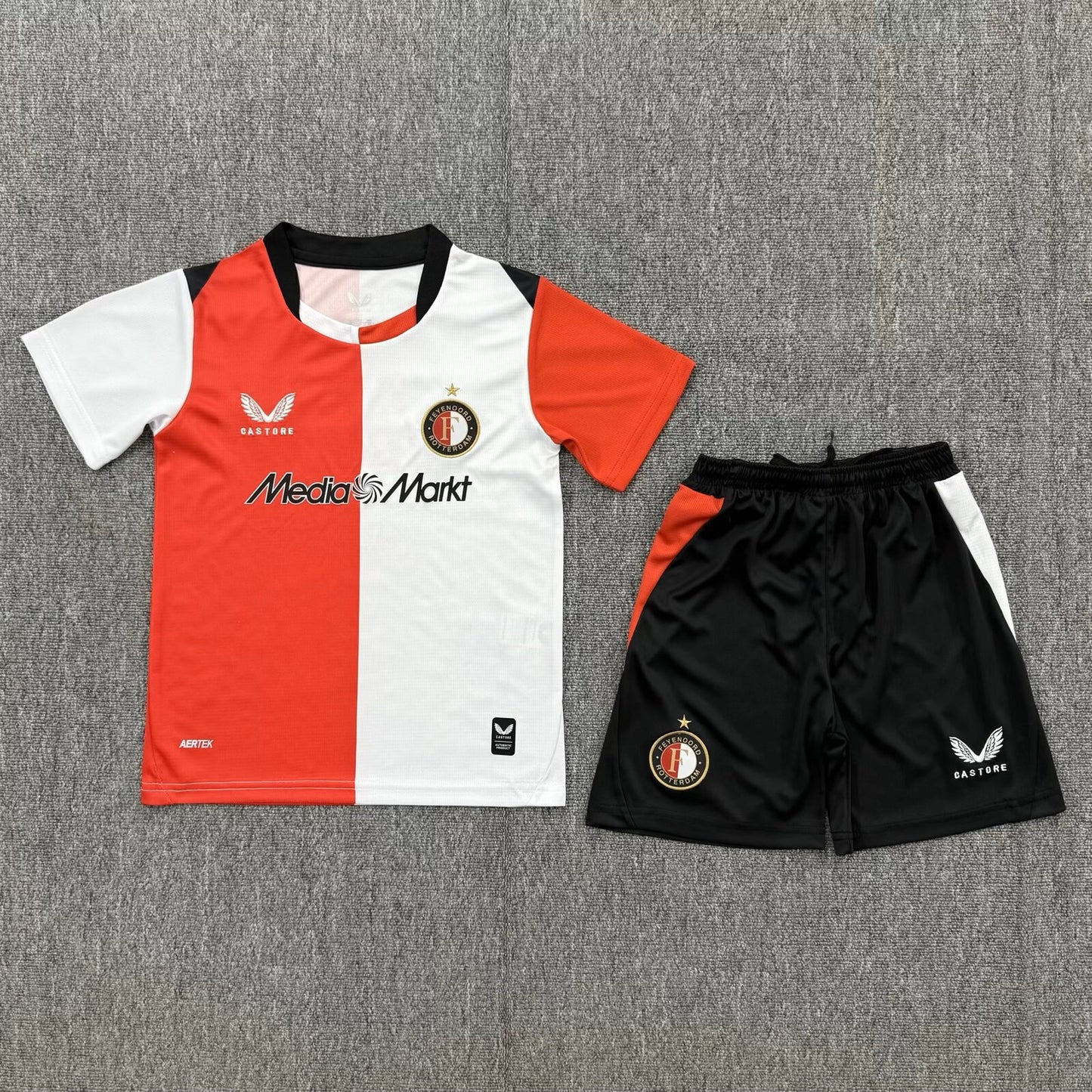 Feyenoord 'Thuis' Voetbalkit 26/27 - KINDEREN
