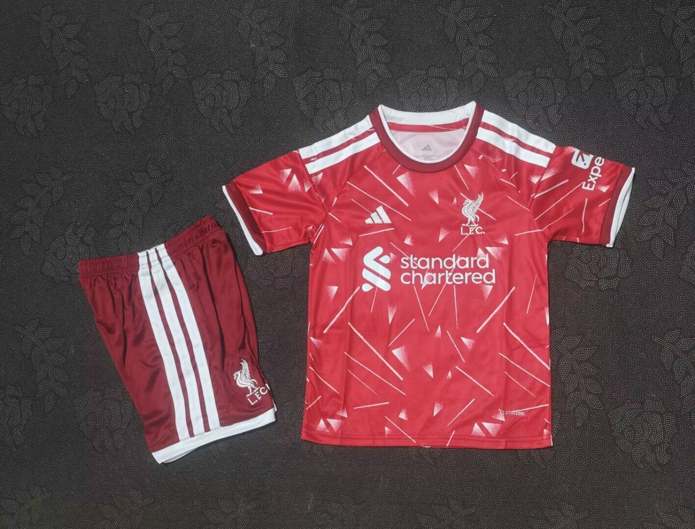 Liverpool 'Thuis' Voetbalkit 26/27 - KINDEREN