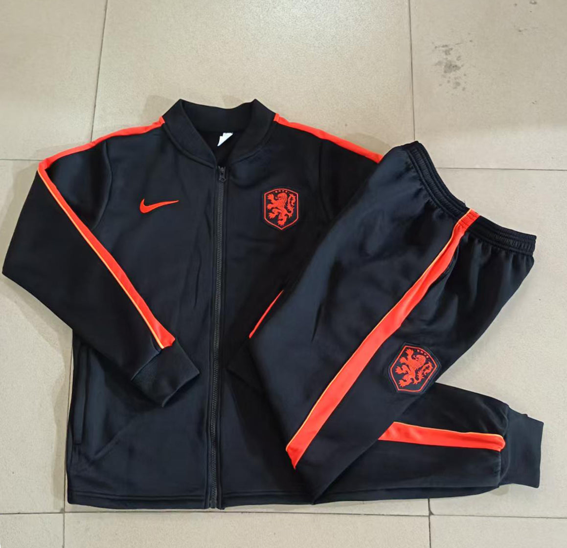 Nederland Full-Zip Trainingspak 26/27 'Zwart' - VOLWASSENEN
