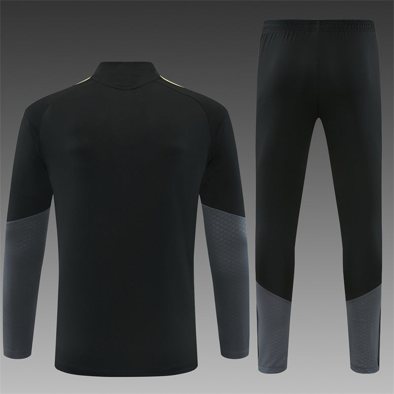 Juventus Half-Pull Trainingspak 'Zwart' 26/27 - VOLWASSENEN