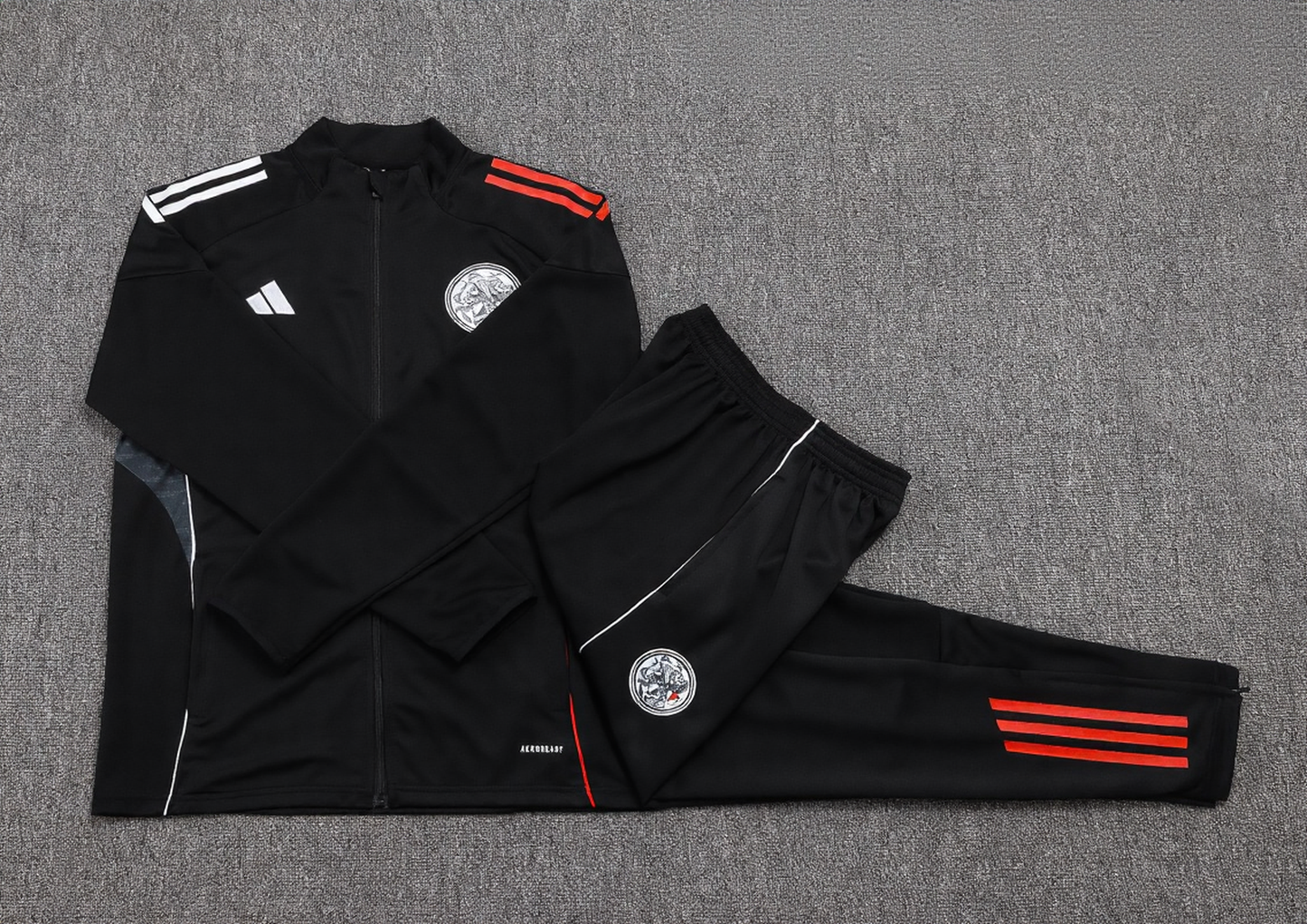 Ajax Full-zip Trainingspak 'Zwart' 25/26 - VOLWASSENEN