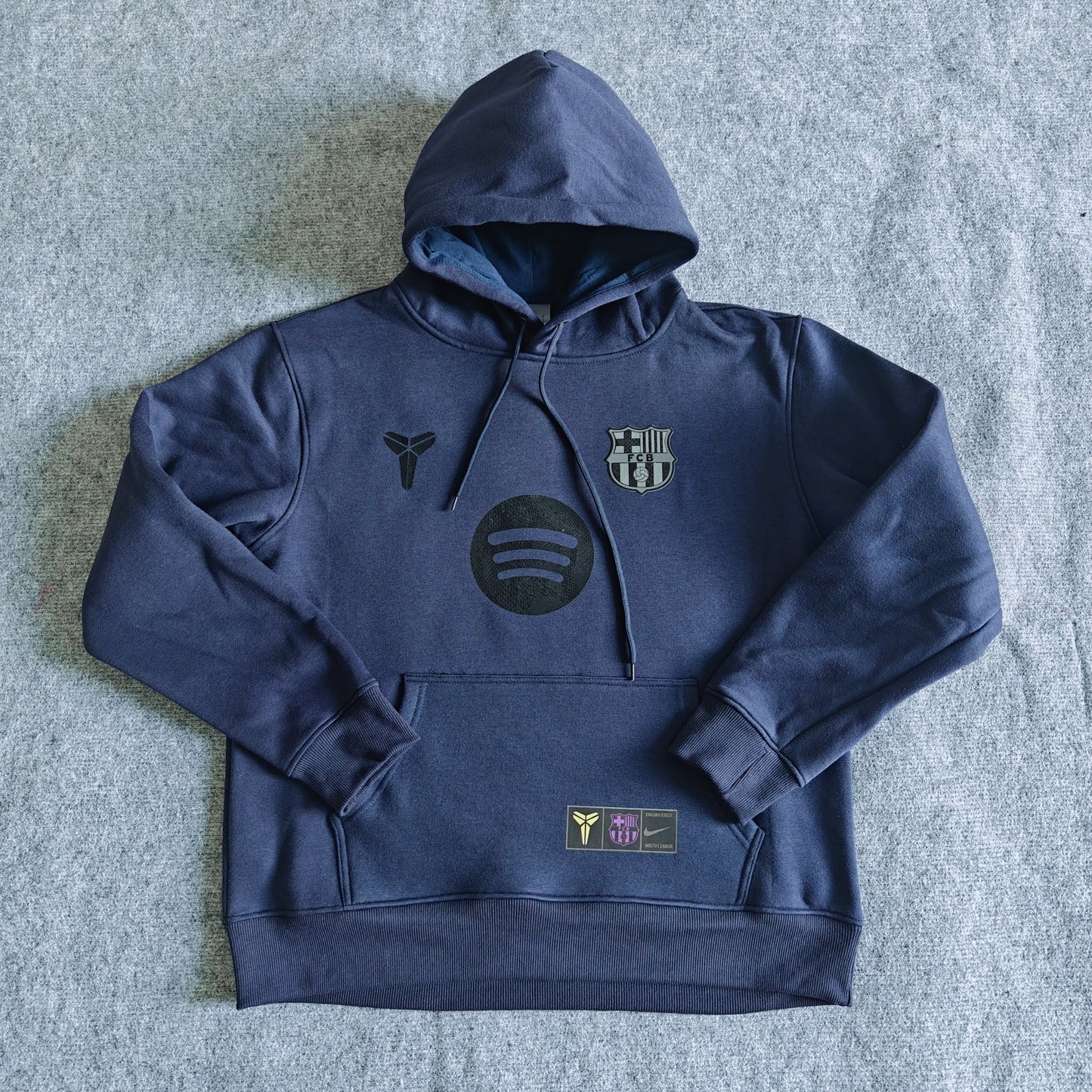 Barcelona Premium Fleece Hoodie 'Model 2' - VOLWASSENEN