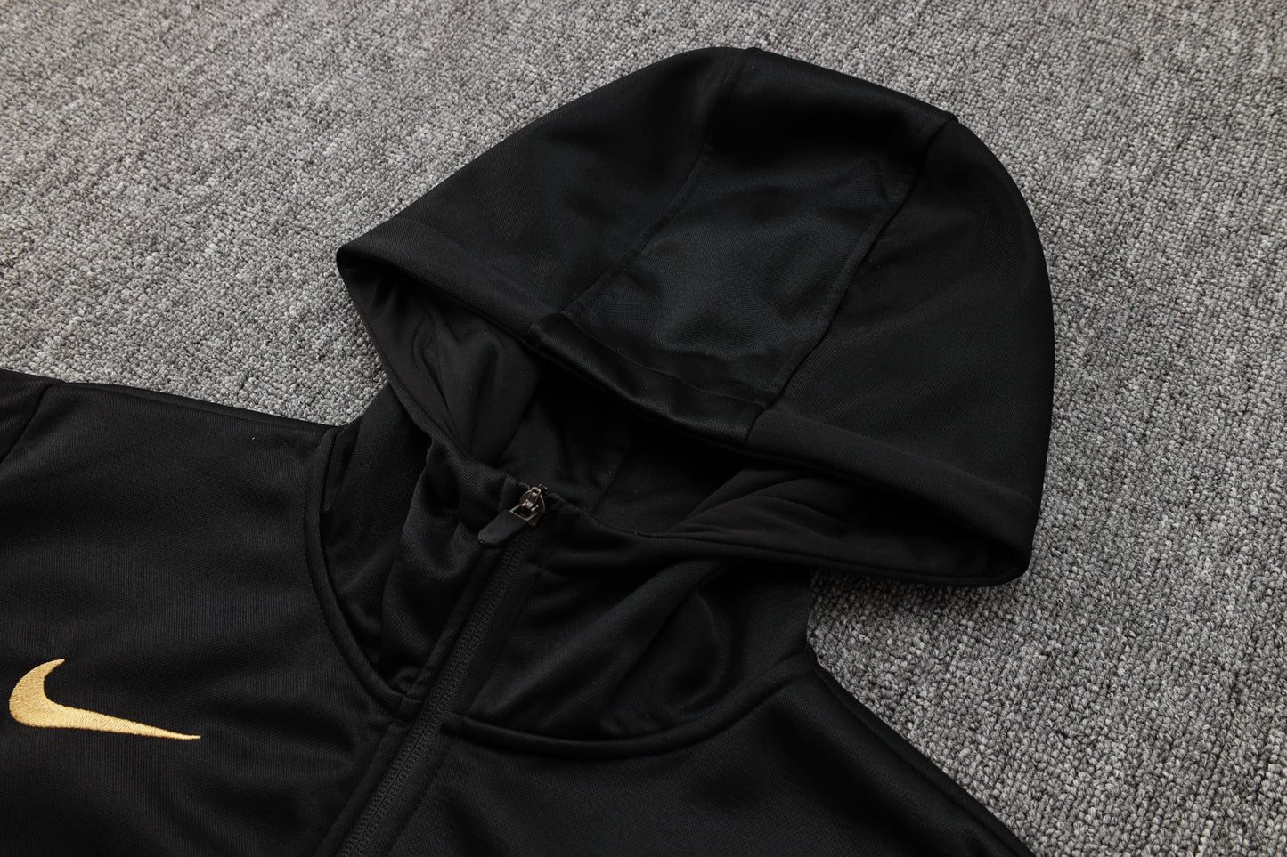 Barcelona Hooded Full-Zip Trainingspak 'Zwart' - VOLWASSENEN