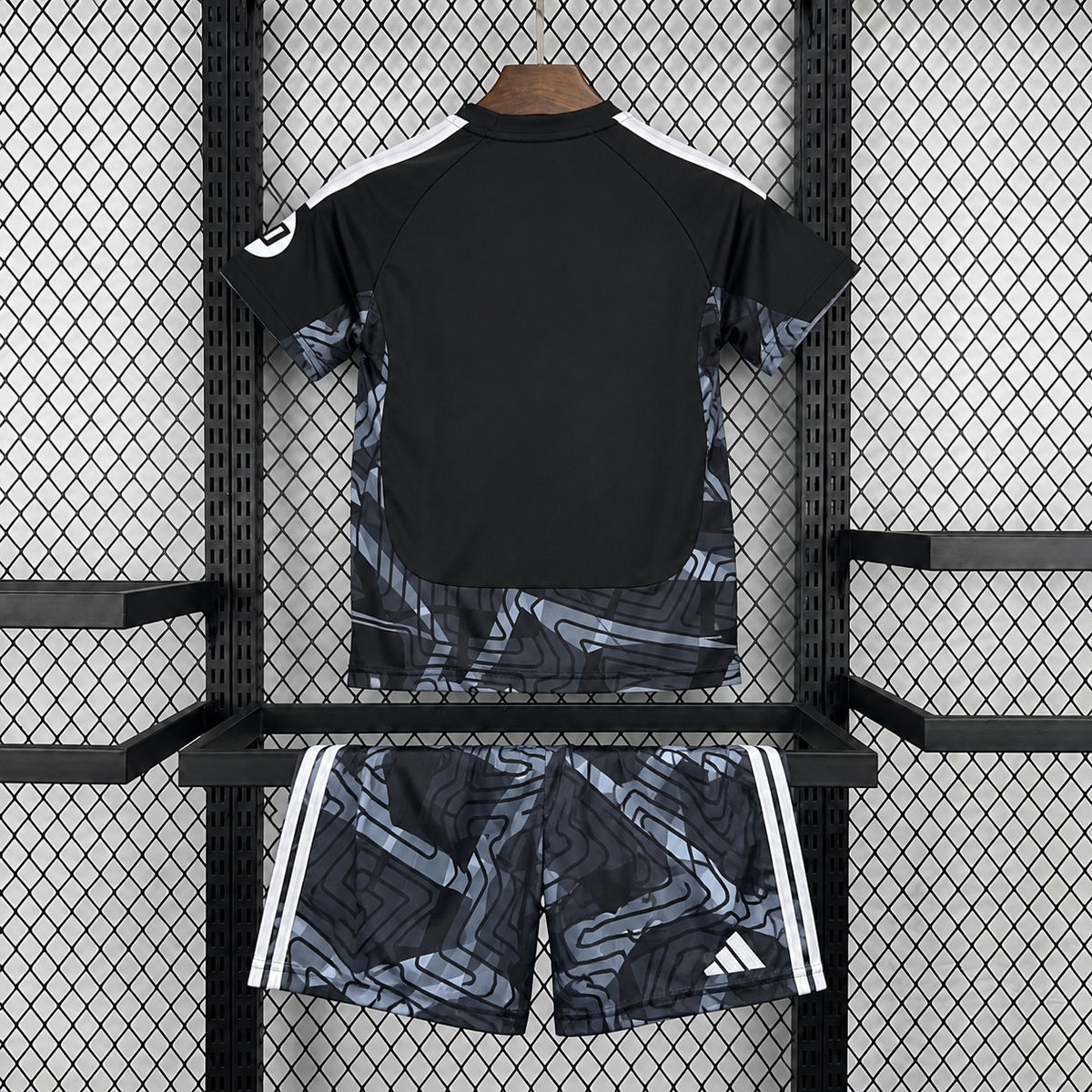 Real Madrid Keeper Voetbalkit 'Zwart' 26/27 - KINDEREN