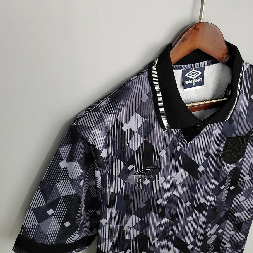 Engeland Retro Blackout Special Edition Voetbalshirt 1990 - VOLWASSENEN