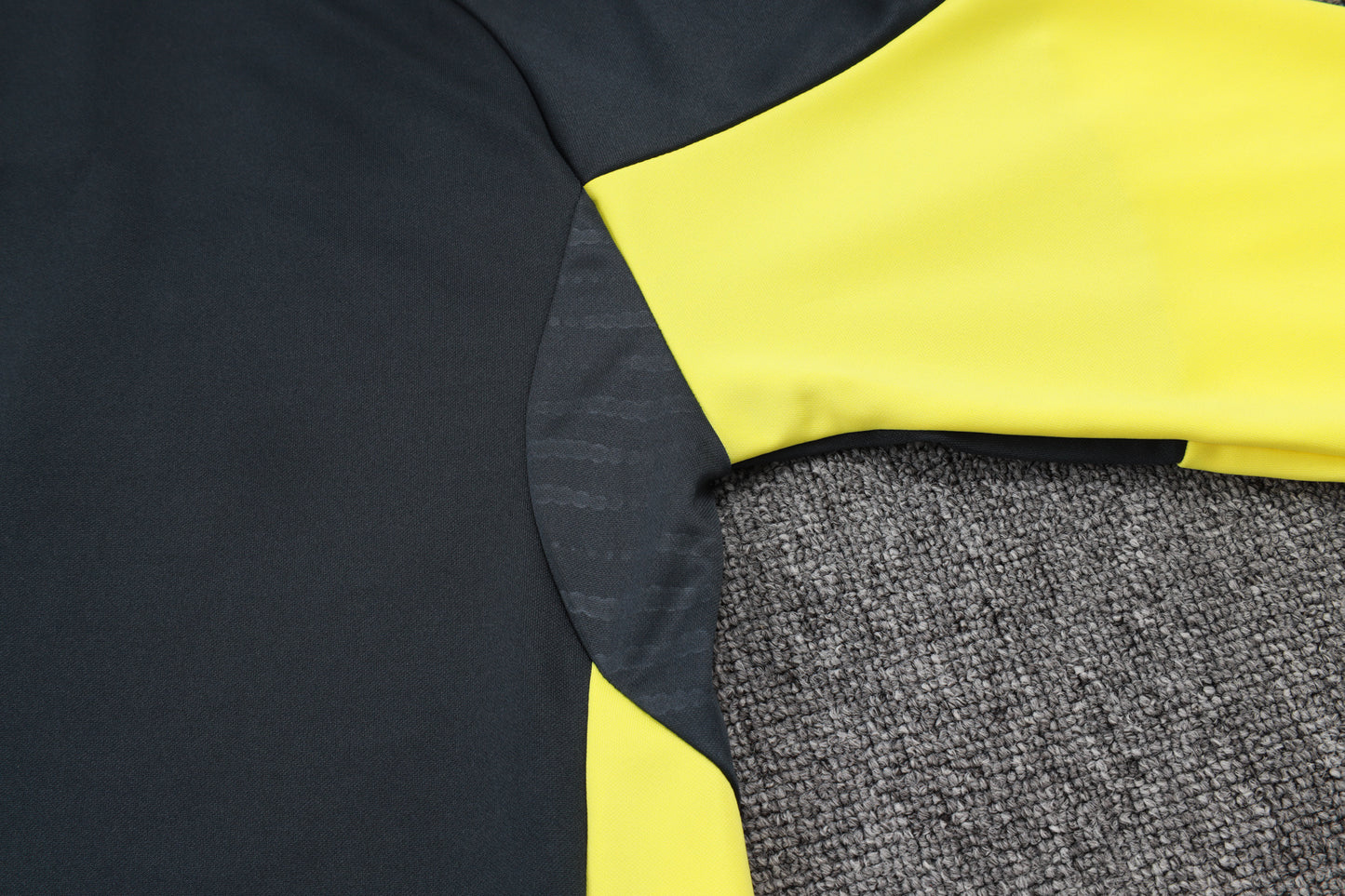 Real Madrid Full-zip Trainingspak 'Zwart-Geel' 25/26 - VOLWASSENEN