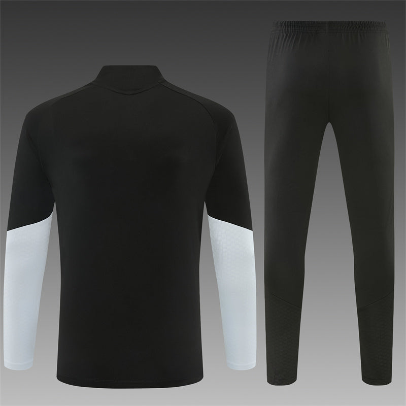 Liverpool Half-Pull Trainingspak 'Zwart' 26/27 - VOLWASSENEN