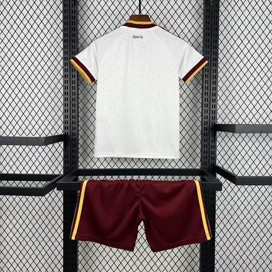 Spanje 'Uit' Voetbalkit Incl. WK 2026 Winnaars Patch - KINDEREN