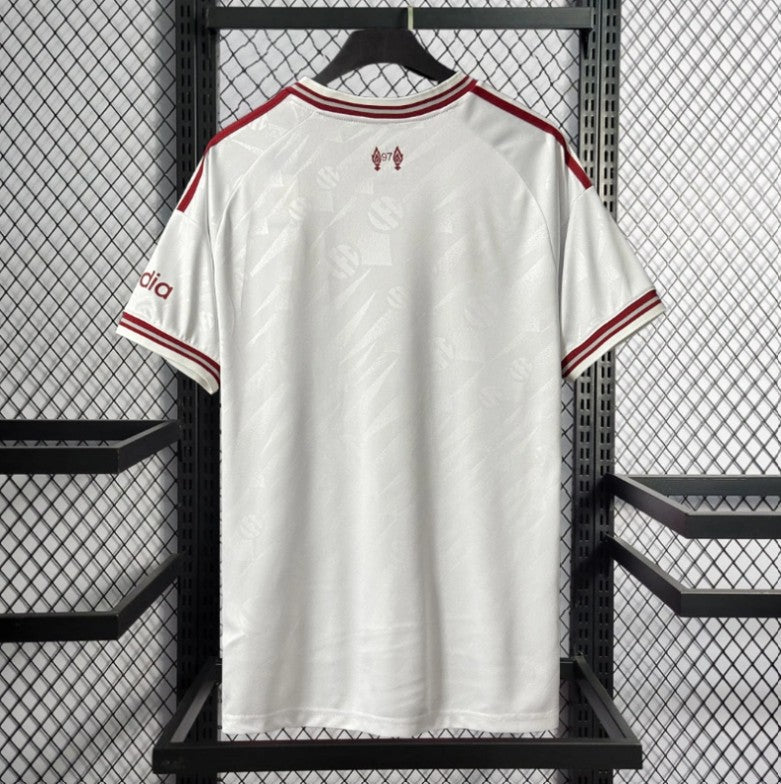 Liverpool 'Derde' Voetbalshirt 26/27 - VOLWASSENEN